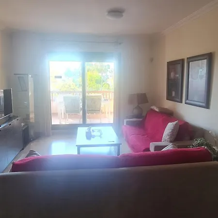 Апартаменты Luxury Two Bedroom In Quiet Neighborhood Малага